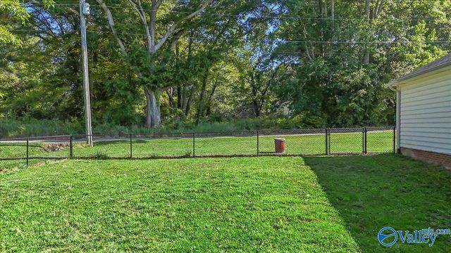 2040 Whitesville Road, Albertville, AL 35950