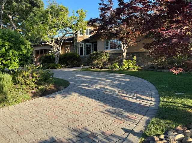 928 Altos Oaks Drive, Los Altos, CA 94024