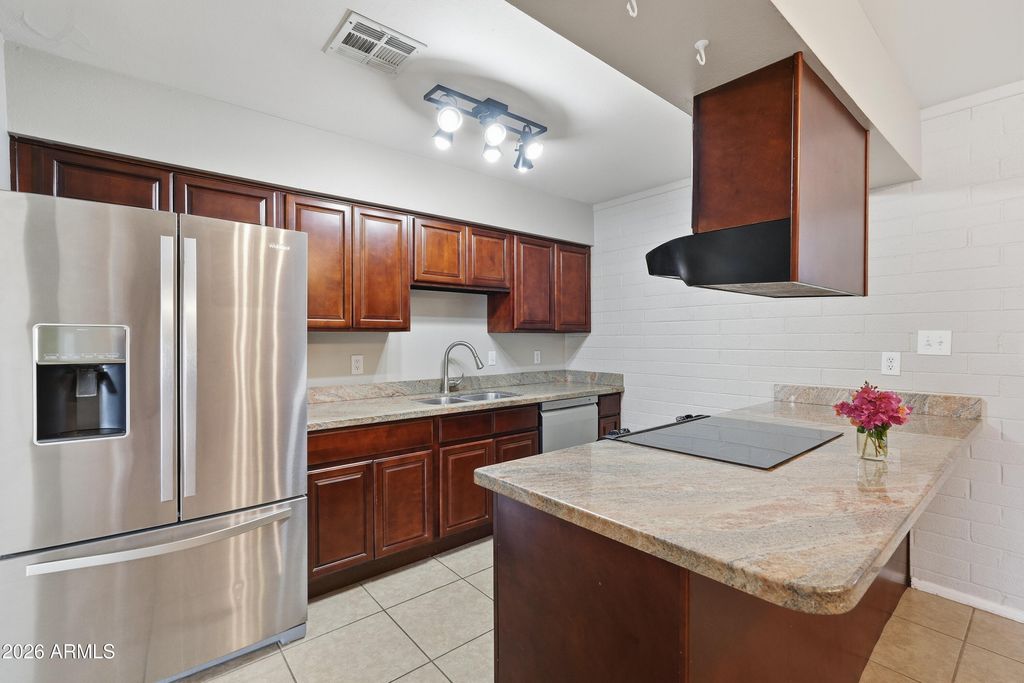 1317 E DESERT COVE Avenue, Phoenix, AZ 85020 — photo 2