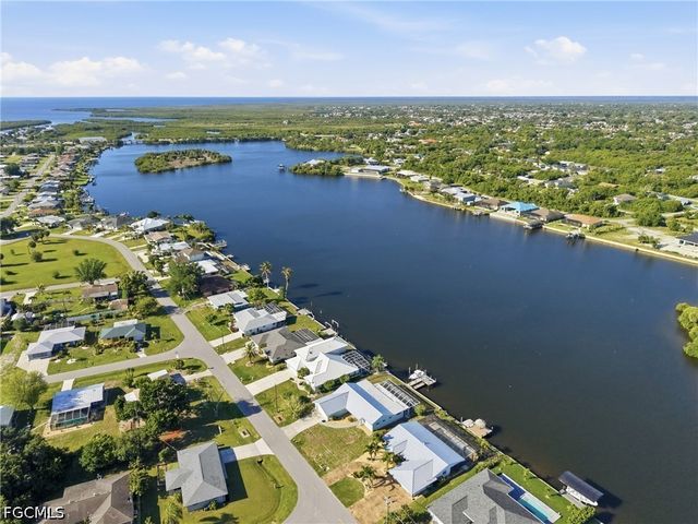 414 Spring Lake BLVD NW, Port Charlotte, FL 33952