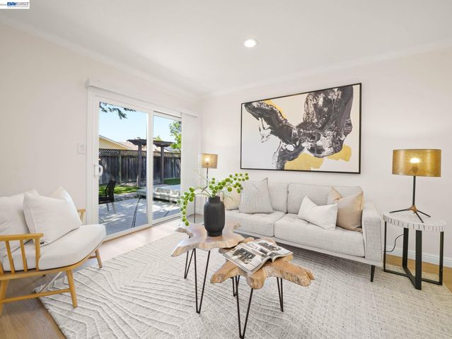 3051 Knights Bridge Rd, San Jose, CA 95132