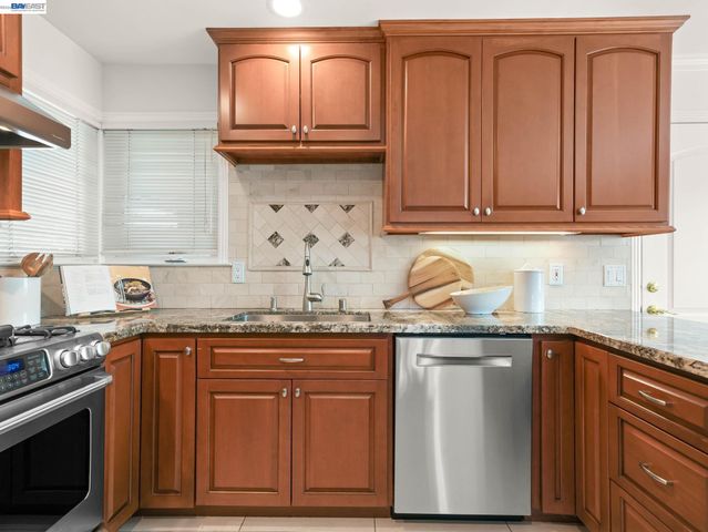 3051 Knights Bridge Rd, San Jose, CA 95132