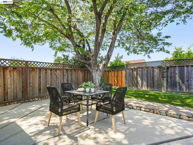 3051 Knights Bridge Rd, San Jose, CA 95132