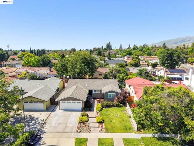 3051 Knights Bridge Rd, San Jose, CA 95132