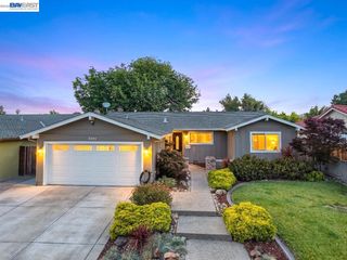 3051 Knights Bridge Rd, San Jose, CA 95132