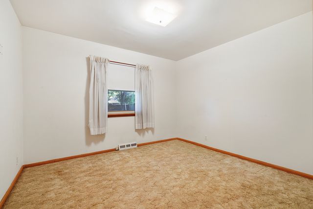 2219 Mcdonough Street, Joliet, IL 60436