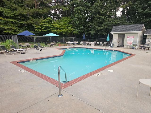 1909 Brian Way, Decatur, GA 30033
