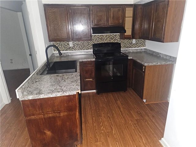 1909 Brian Way, Decatur, GA 30033