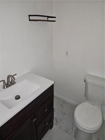1909 Brian Way, Decatur, GA 30033