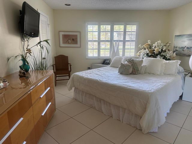 21500 Cypress Hammock Drive 38e, Boca Raton, FL 33428