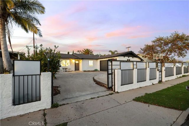 467 Susan Ave, Moorpark, CA 93021