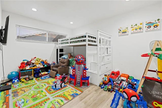 467 Susan Ave, Moorpark, CA 93021