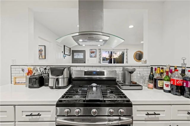 467 Susan Ave, Moorpark, CA 93021