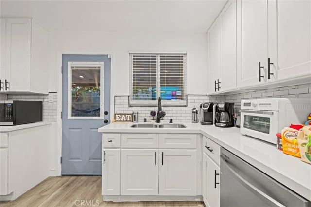 467 Susan Ave, Moorpark, CA 93021