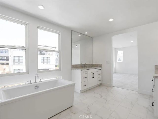 165 Apron, Irvine, CA 92618