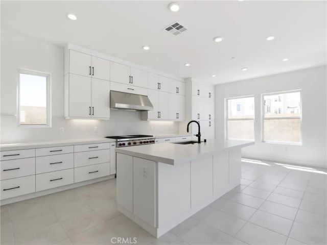 165 Apron, Irvine, CA 92618