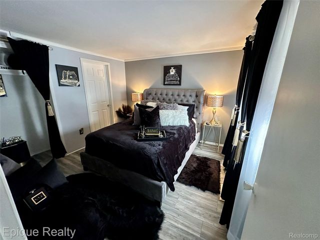 29161 Village Road, Southfield, MI 48034