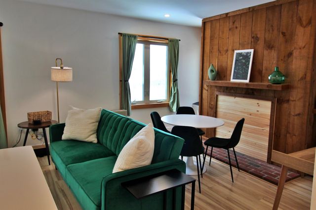 19 Village Ln Unit 322, Bolton, VT 05477