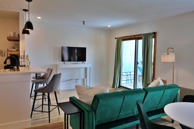 19 Village Ln Unit 322, Bolton, VT 05477