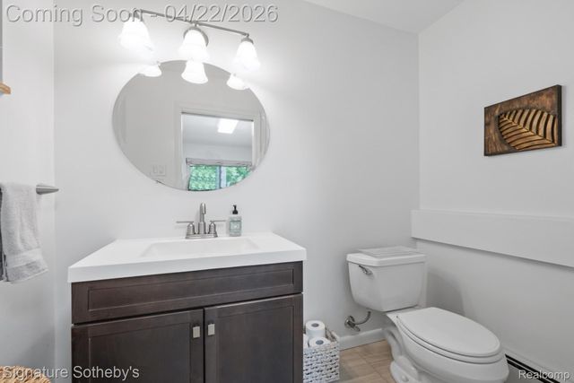 2593 S Christian Hills Drive, Rochester Hills, MI 48309