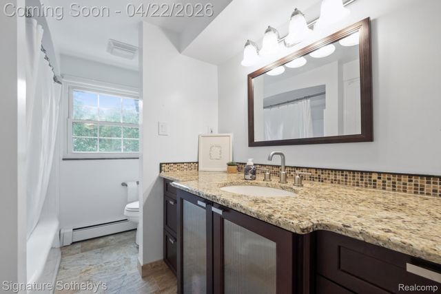 2593 S Christian Hills Drive, Rochester Hills, MI 48309