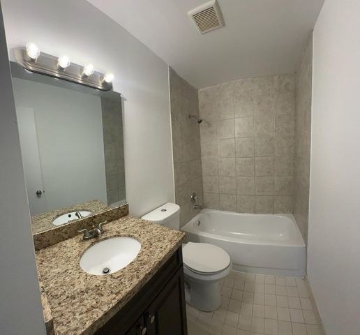 913 Meadows Circle 913, Boynton Beach, FL 33436