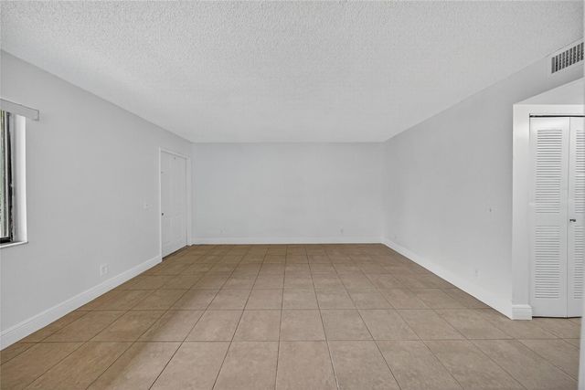 913 Meadows Circle 913, Boynton Beach, FL 33436