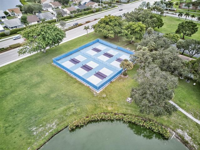 913 Meadows Circle 913, Boynton Beach, FL 33436