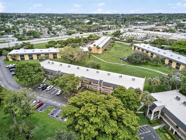 913 Meadows Circle 913, Boynton Beach, FL 33436