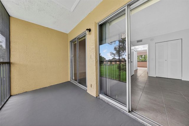 913 Meadows Circle 913, Boynton Beach, FL 33436