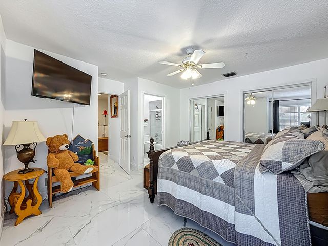 5524 Boynton Gardens Drive, Boynton Beach, FL 33437