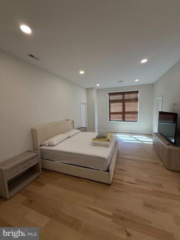 914 JAMES AVE, Cinnaminson, NJ 08077