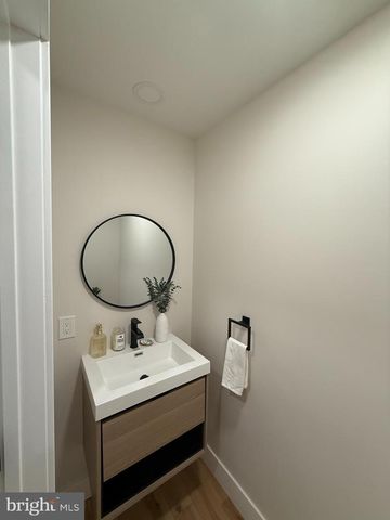 914 JAMES AVE, Cinnaminson, NJ 08077