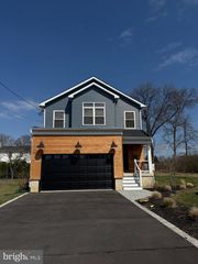 914 JAMES AVE, Cinnaminson, NJ 08077