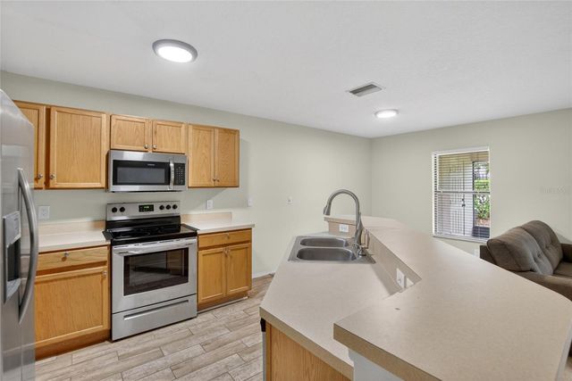 2605 OLEANDER LAKES DRIVE, Brandon, FL 33511