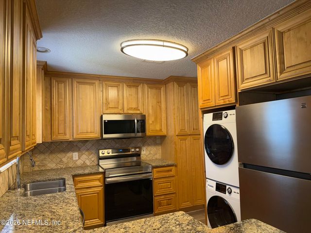 3434 BLANDING Boulevard 215, Jacksonville, FL 32210