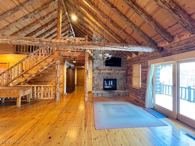 8885 Locust Street SW, Sherrodsville, OH 44675