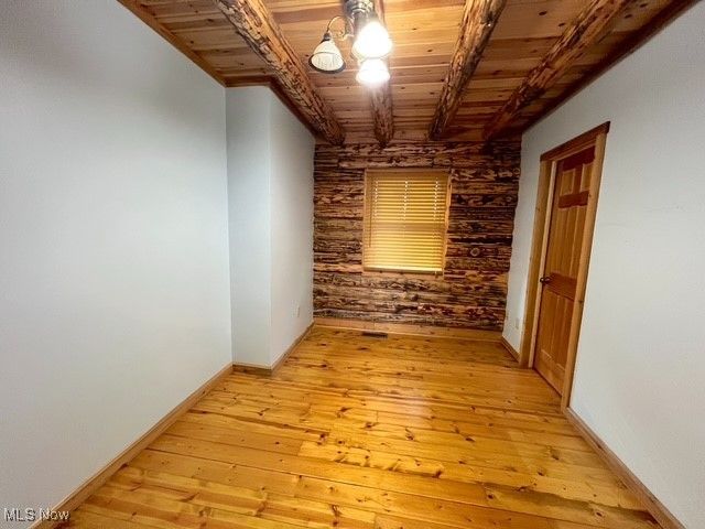 8885 Locust Street SW, Sherrodsville, OH 44675