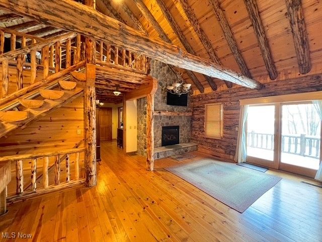 8885 Locust Street SW, Sherrodsville, OH 44675