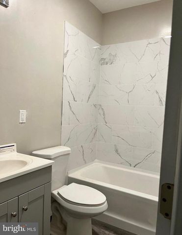 617 STUYVESANT AVE, Trenton, NJ 08618