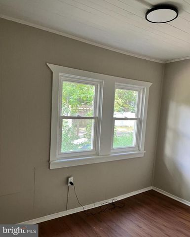 617 STUYVESANT AVE, Trenton, NJ 08618