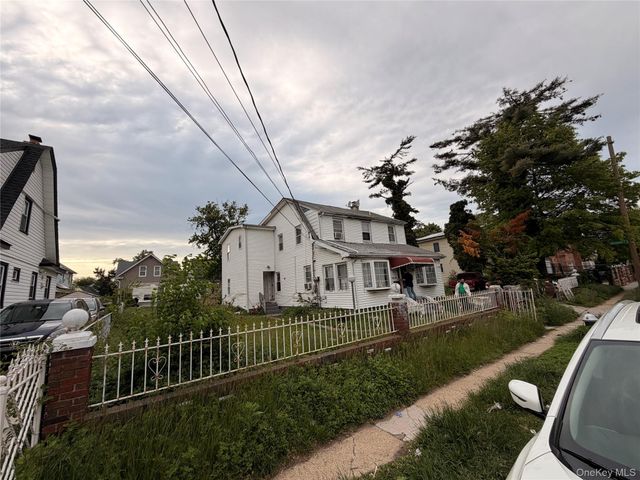 18719 Pineville Lane, Jamaica, NY 11413