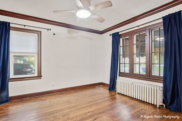 462 Glendenning Place, Waukegan, IL 60085