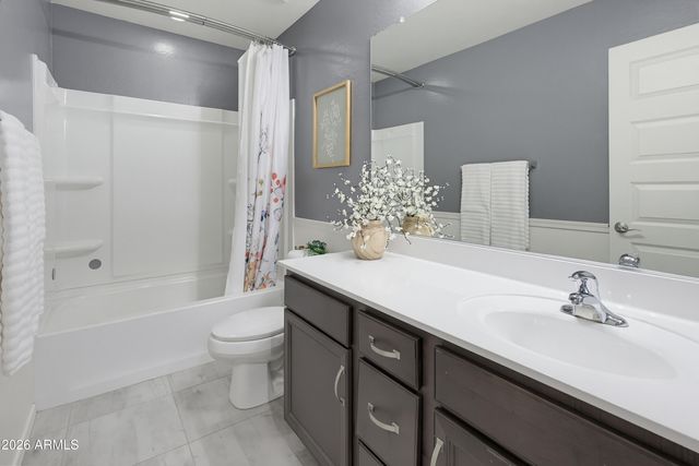 18424 W GETTY Drive, Goodyear, AZ 85338
