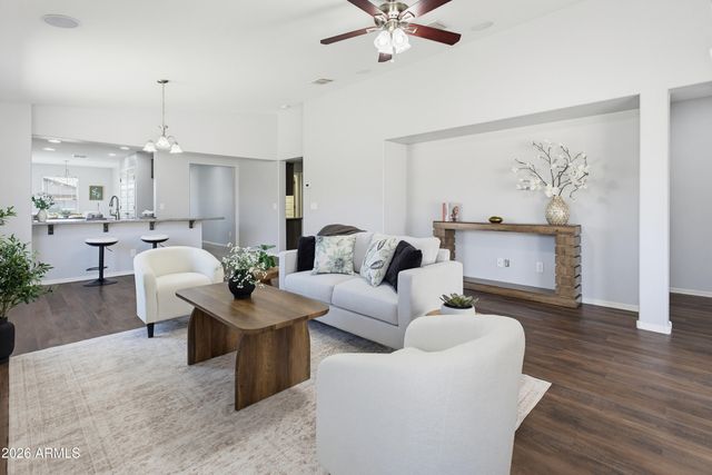 18424 W GETTY Drive, Goodyear, AZ 85338