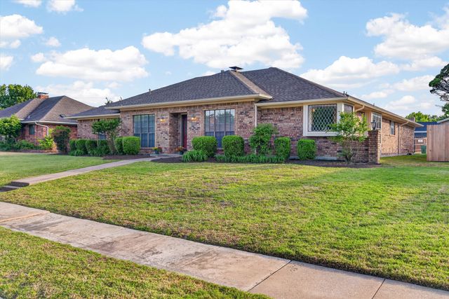 1838 Meadowview Drive, Garland, TX 75043