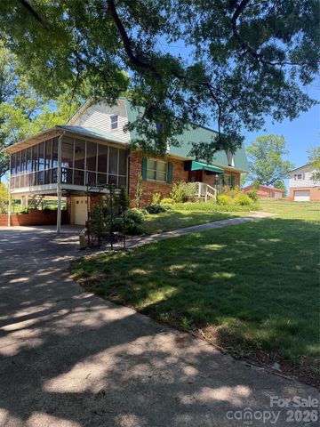 280 Forest Acres Lane, Taylorsville, NC 28681