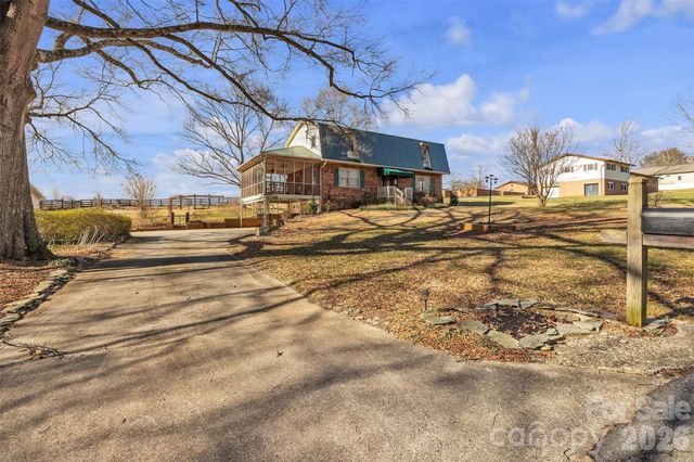 280 Forest Acres Lane, Taylorsville, NC 28681