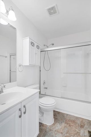813 Wenstone Park Drive, Wentzville, MO 63385