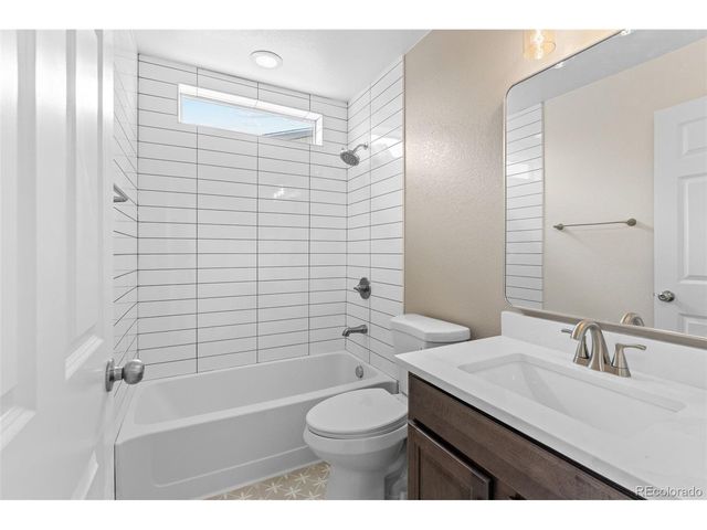 20054 E 48th Dr, Denver, CO 80249
